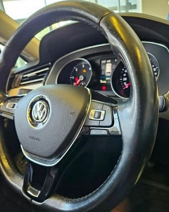 Volkswagen Passat cena 55900 przebieg: 157350, rok produkcji 2016 z Brok małe 631